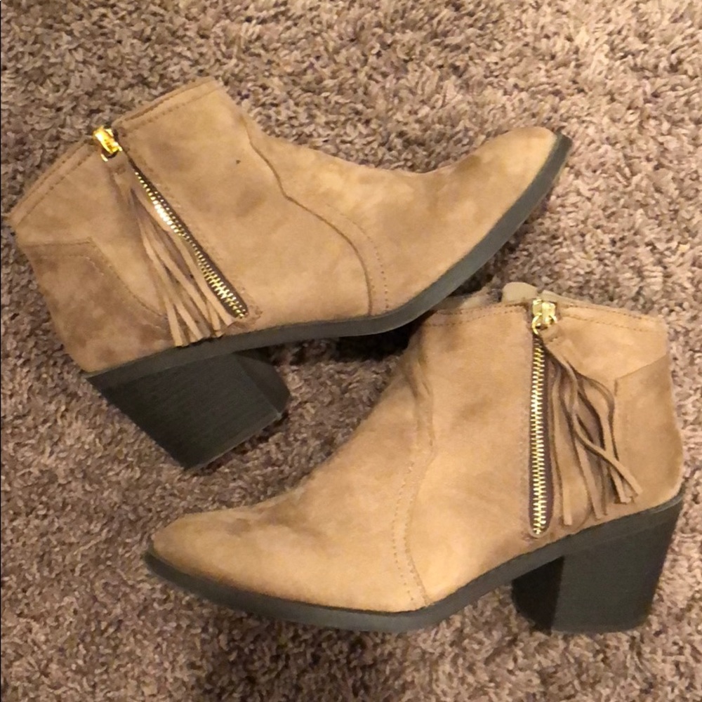 Brown ankle booties!